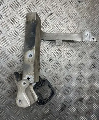BMW 5 F10 F11 Radiator mount bracket 7186513 7211161 7207151