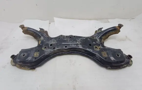 Toyota Corolla Verso AR10 Front subframe 