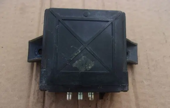 Mercedes-Benz S W126 Transfer box differential control unit 0015459232