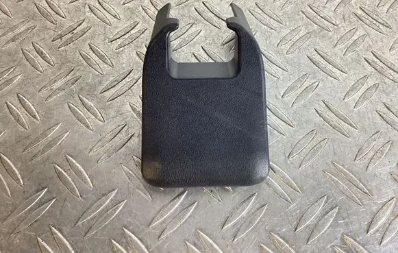 Lexus RX 450H Rear seat rail trim cover 7215748130
