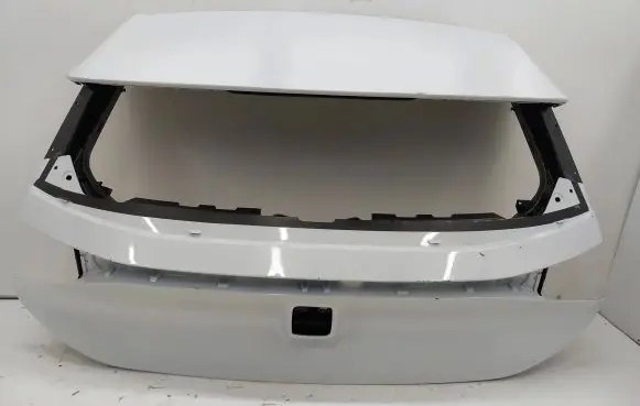 Cupra Born Tailgate/trunk/boot lid 10E827105