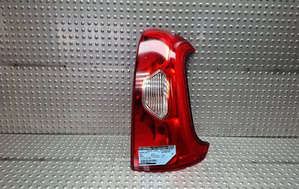 Rear/tail lights