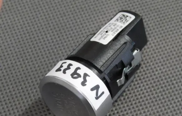 Audi TT TTS RS Mk3 8S Engine start stop button switch 8S1905217
