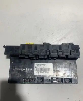 Mercedes-Benz C W203 Fuse module 2035451801 5DK00848640