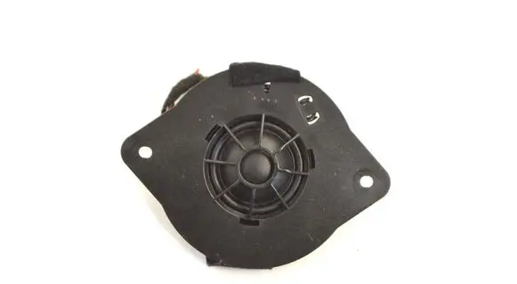 Mercedes-Benz E W212 Panel speaker 8T0035399A