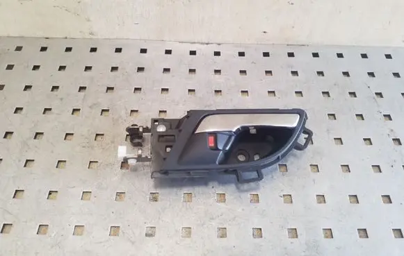 Honda CR-V Front door interior handle 43712XXX