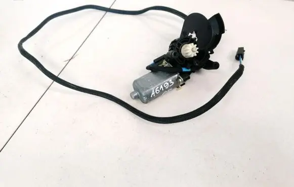 Mercedes-Benz E W211 Seat adjustment motor 0390201940 A2118203242KZ