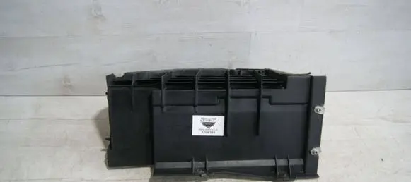 Cadillac SRX Battery tray 25734732