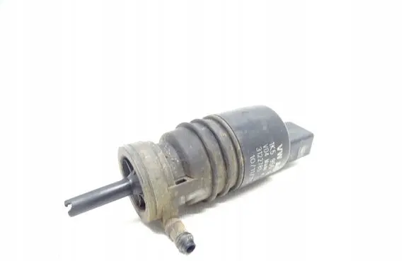 Volkswagen Jetta VI Windscreen/windshield washer pump 1K5955651