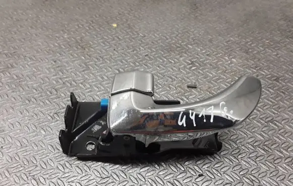 KIA Opirus Rear door interior handle 