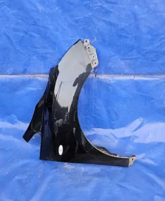 Toyota Verso Fender