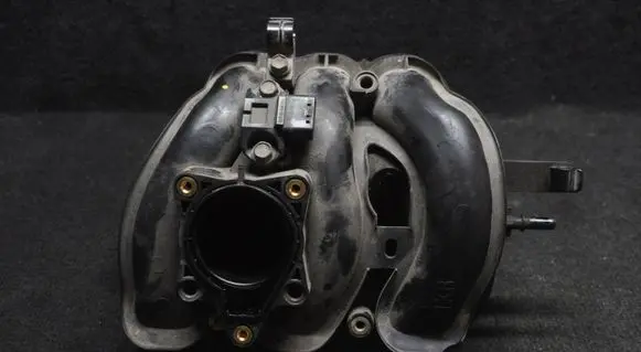 Toyota Aygo AB10 Intake manifold