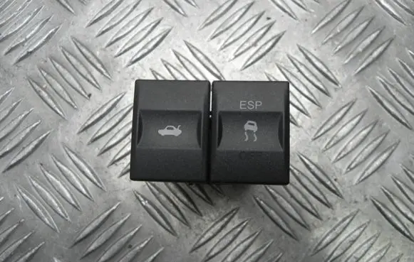 Ford Mondeo Mk III Other switches/knobs/shifts 3S7T2C418AC T6032