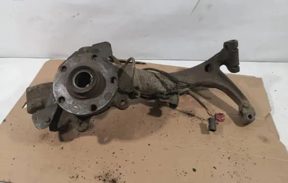 Audi A6 S6 C5 4B Front wheel hub spindle knuckle