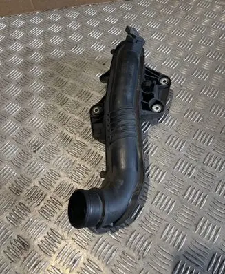 Audi A4 S4 B8 8K Intercooler hose/pipe 8K0145673AE