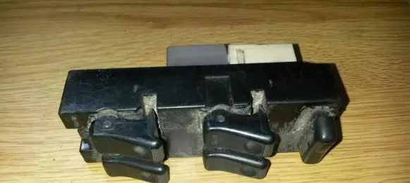 Mazda 626 Electric window control switch