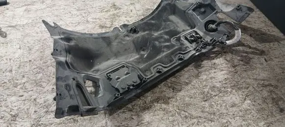 Mercedes-Benz C W205 Engine bonnet/hood lock trim molding A2056207801