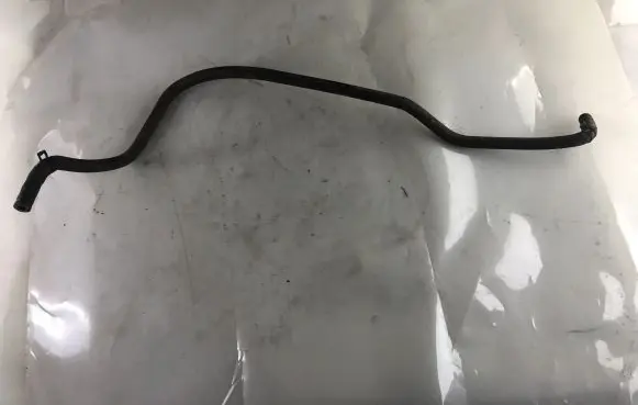 Chrysler Grand Voyager V Engine coolant pipe/hose