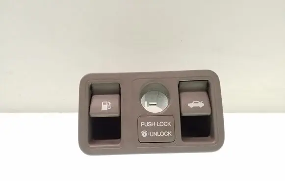 Lexus GS 300 400 430 Fuel tank opening switch 