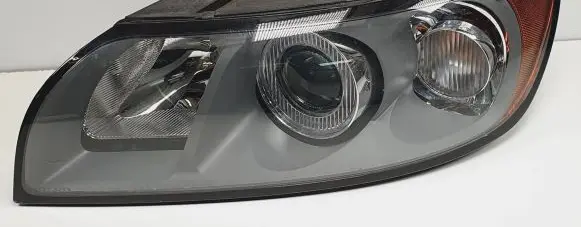 Volvo S40, V40 Headlight/headlamp 30698885