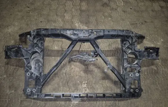 Audi Q7 4L Radiator support slam panel NOCODE