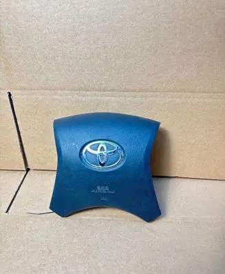 Toyota Hilux (AN10, AN20, AN30) Steering wheel airbag 451300K130B0