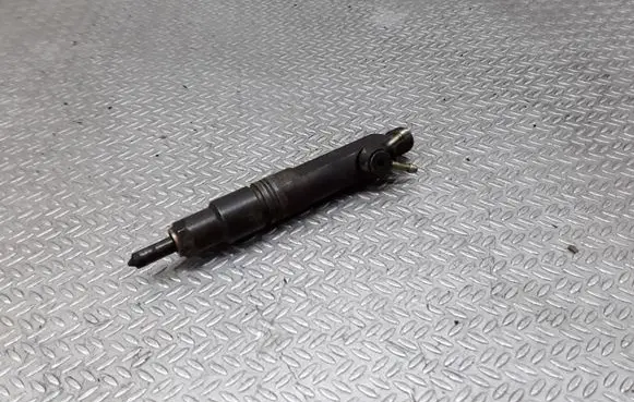 Volvo V70 Fuel injector 074130201Q