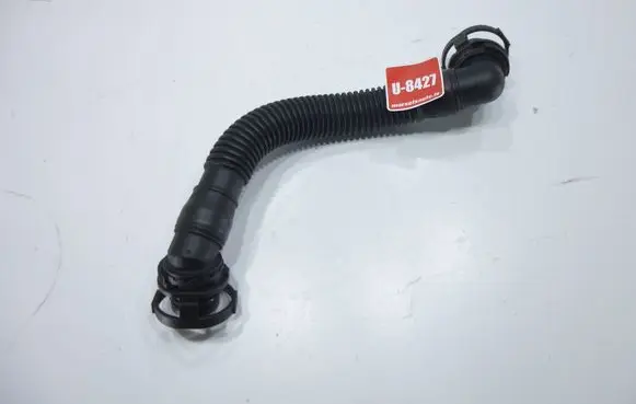 Volkswagen PASSAT B7 Breather hose/pipe 03L103493AE