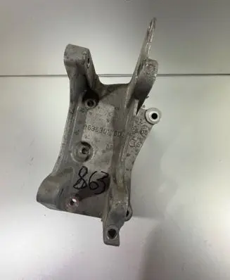 Peugeot 307 Generator/alternator bracket 9636301380
