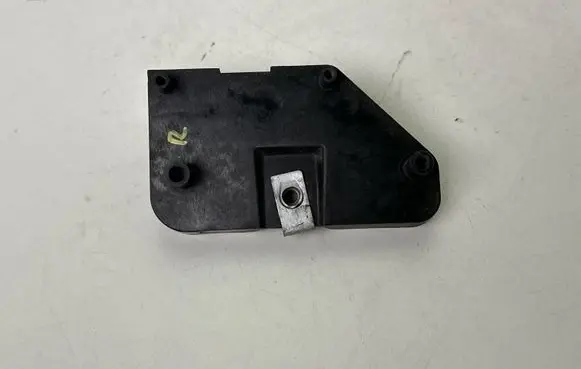 Ford Mustang V Front bumper mounting bracket DR338C392AD