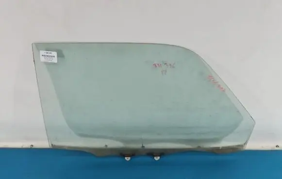 Toyota RAV 4 (XA10) Front door window glass four-door IMPRK1546407