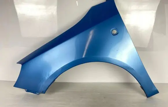 Skoda Fabia Mk2 (5J) Fender 5J0821161
