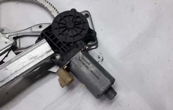 Mercedes-Benz ML W163 Front door window regulator motor 6004pa1033 990408-100