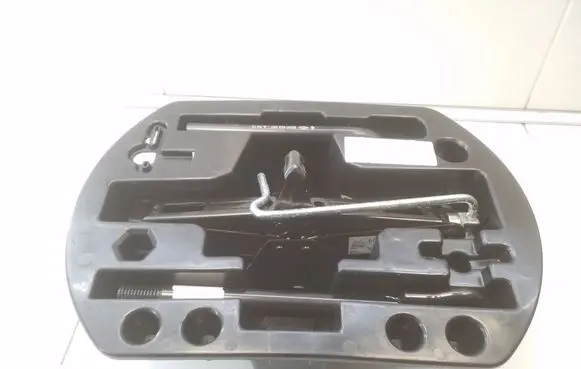 Renault Captur Tool set 995040911R 8200492487