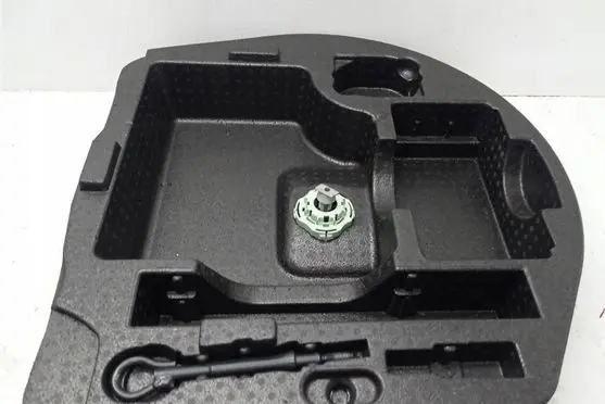 Citroen C5 Spare wheel section trim 