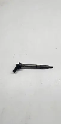 Volkswagen Phaeton Fuel injector 059130277AH
