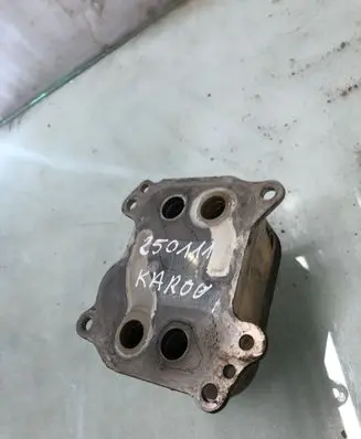 Skoda Karoq Oil filter mounting bracket 05l117021