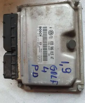 Volkswagen Golf IV Engine control unit/module 038906019AT 28SA5595 0281010974