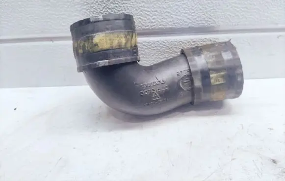 Volvo V70 Intercooler hose/pipe 30751920