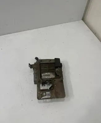 Volkswagen Golf III Engine control unit/module 1H0907311P 28SA3609 0261203707