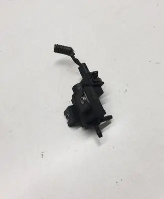 Toyota Verso Turbo solenoid valve 258600R010