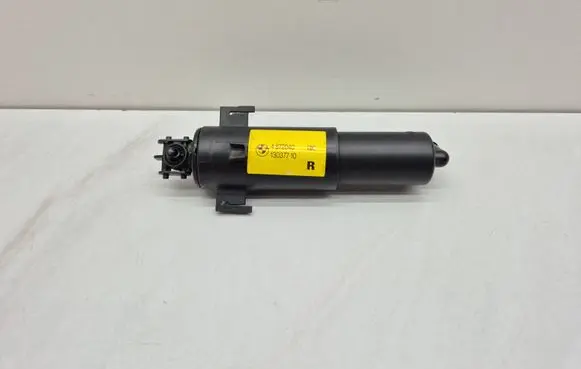 BMW 3 E92 E93 Headlight washer spray nozzle 4872040 13037710 61674872040