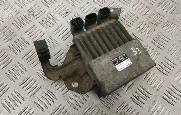 Toyota Avensis T250 Injection control unit/module 8987120070