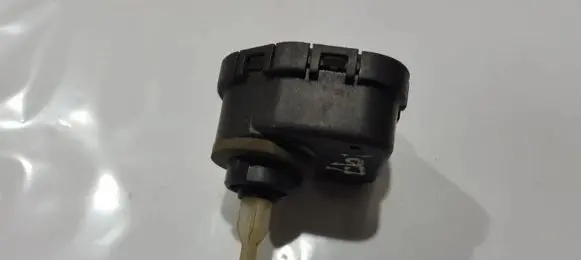 Ford Fiesta Headlight level adjustment motor 0307852314 96fg13k198aa