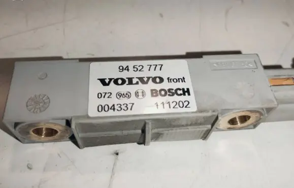 Volvo XC70 Airbag deployment crash/impact sensor 9452777