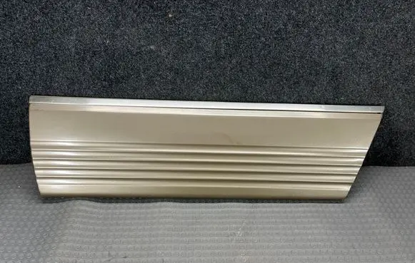 Mercedes-Benz S W126 Rear door trim (molding) 1266900540