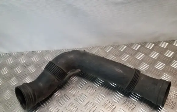 Audi A3 S3 8P Air intake hose/pipe 1K0129618AJ