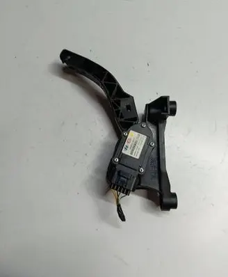 Hyundai i40 Accelerator throttle pedal 32727-2T900 ME0003C3Z910
