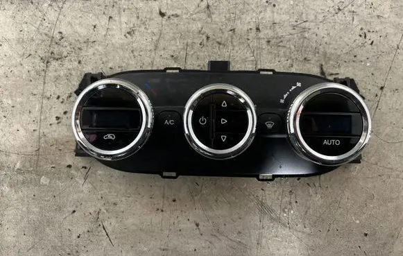 Iveco Daily 6th gen Climate control unit 5801640589