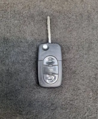 Audi A4 S4 B6 8E 8H Ignition key/card 8Z0837231